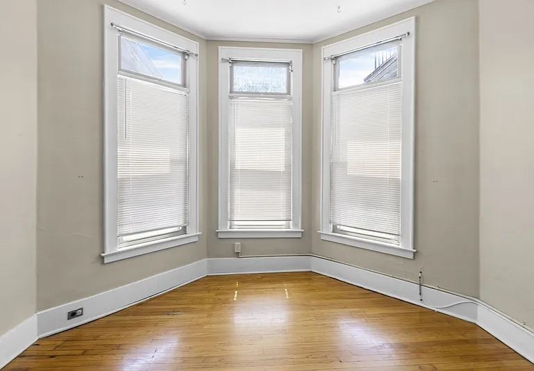 1109 E Genesee St #1 — Photo 3