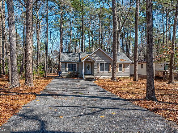 2nd image of 47 Falcon Bridge Rd