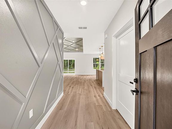 5th image of 1 WALNUT DRIVE