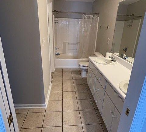5th image of 204 Nicklaus Ct #204