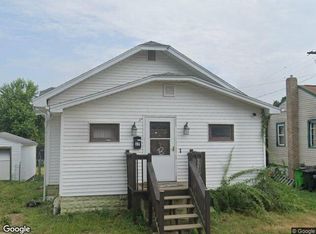 17 Spring St, Dennison, OH 44621