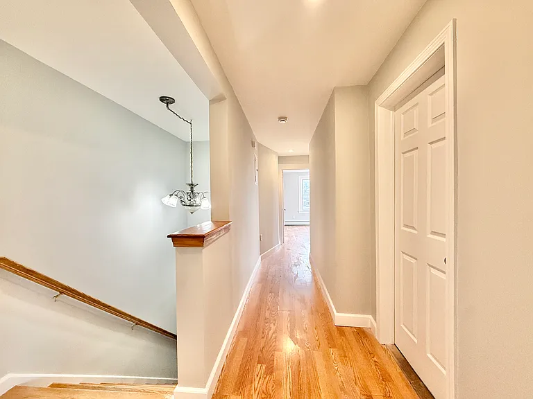 52 Manor St #1 — Photo 16