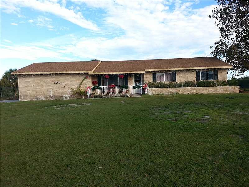 1st image of 2765 Lloyd Ln