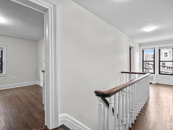 5th image of 18 N Washington St #2R