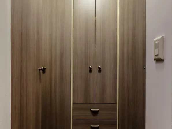 333 East 66th Street image 9 of 16