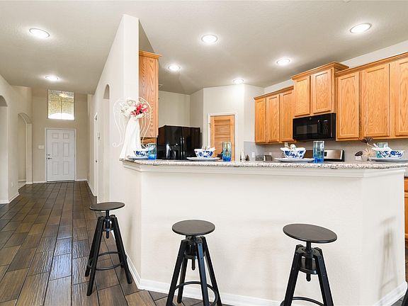3rd image of 2304 Tall Palm Dr