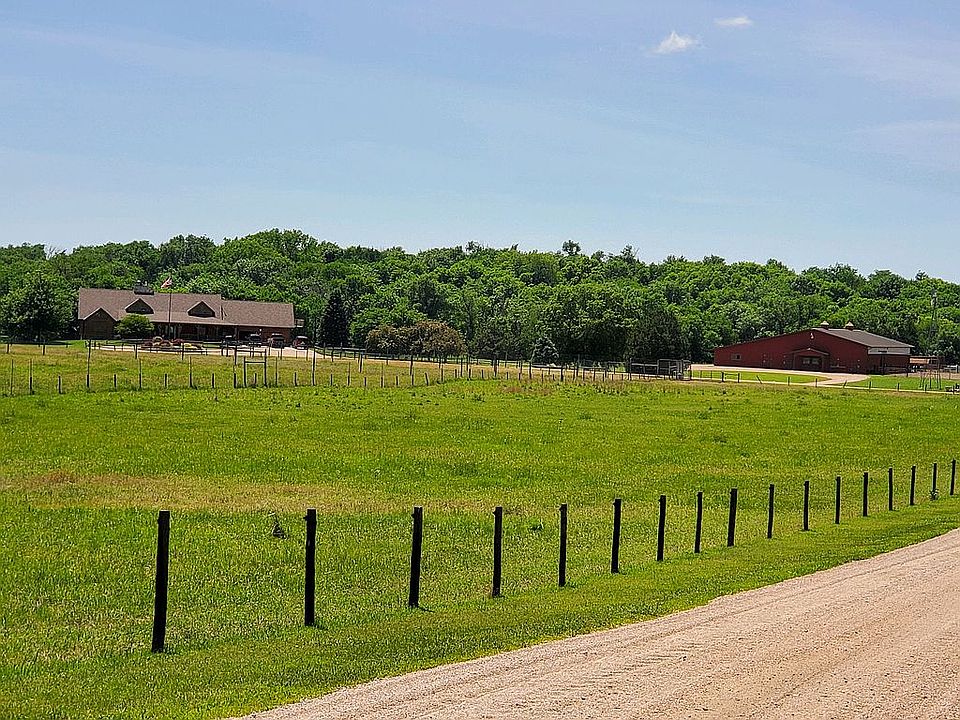 1/4 mile driveway 