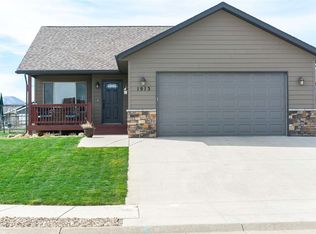1913 Cascade Ct, Spearfish, SD 57783