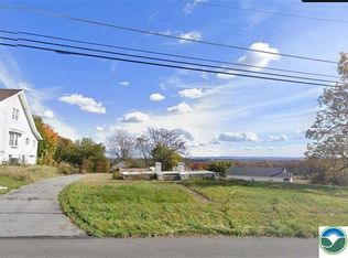 6366 Sullivan Trl, Wind Gap, PA 18091