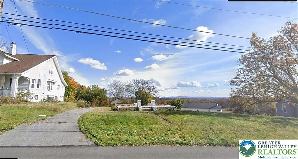 6366 Sullivan Trl photo 1