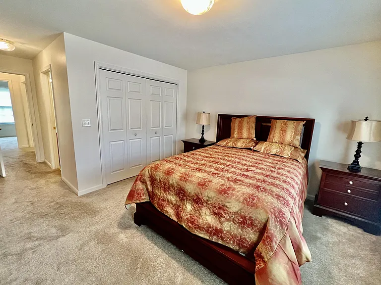 136 Hiddenwood Dr #1 — Photo 3