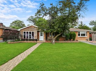 8827 Mobile Ave, Oak Lawn, IL 60453