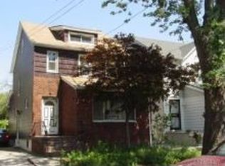 24011 Edgewood St, Rosedale, NY 11422