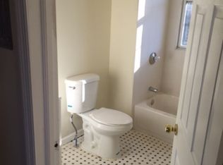 387 Lyons Ave, Newark, NJ 07112