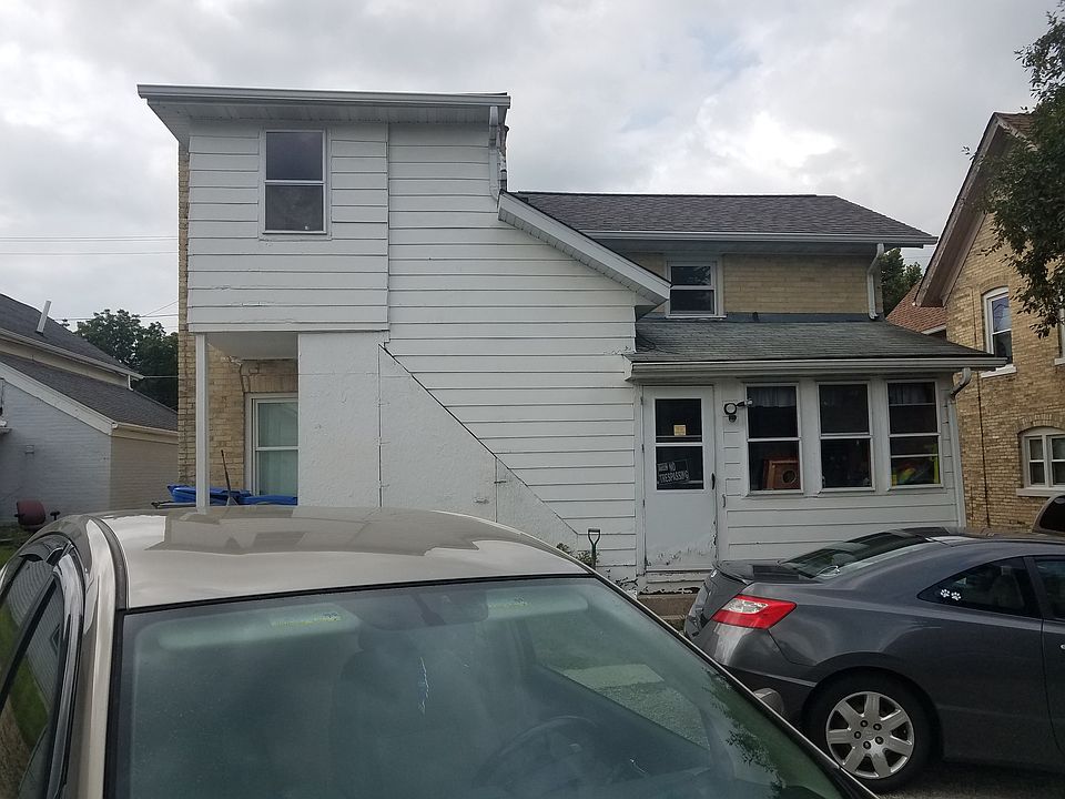 2nd image of 913 N 4th St