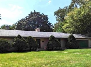 1212 Halsted Rd, Rockford, IL 61103