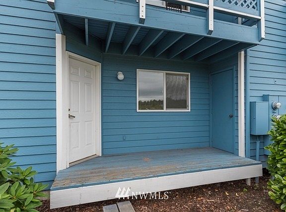 2nd image of 447 NE Ellis Way #B101, 102, 201, 202