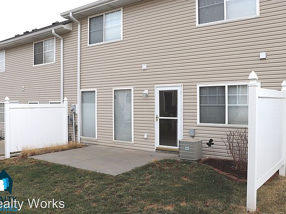 4th image of 8114 Oshel Ave