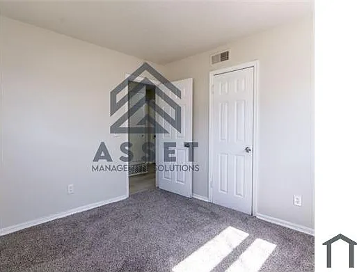 1216 McGregor Dr — Photo 17