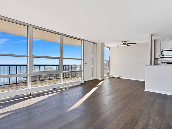 4th image of 6730 S South Shore Dr APT 1201