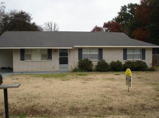 210 Madeline St, Tallulah, LA 71282