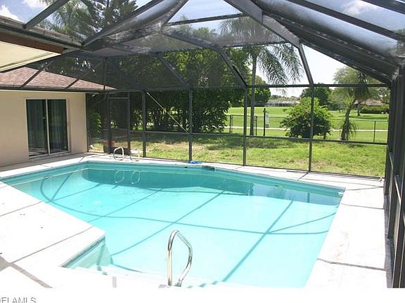 3rd image of 5343 Shalley Cir E