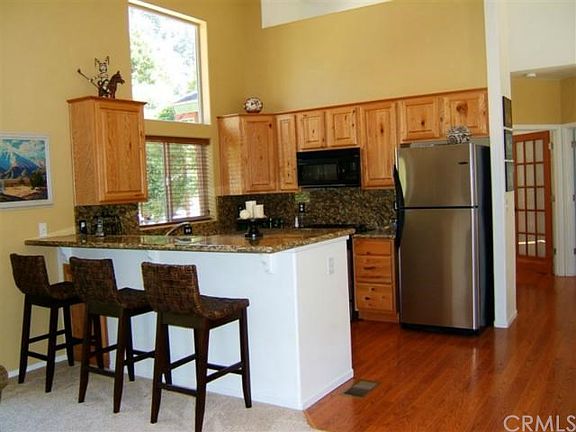 4th image of 41661 Island Dr
