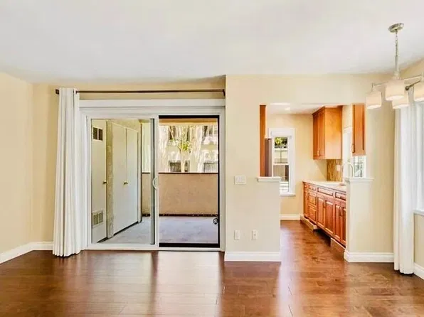8536 Summerdale Rd APT 103, San Diego, CA 92126