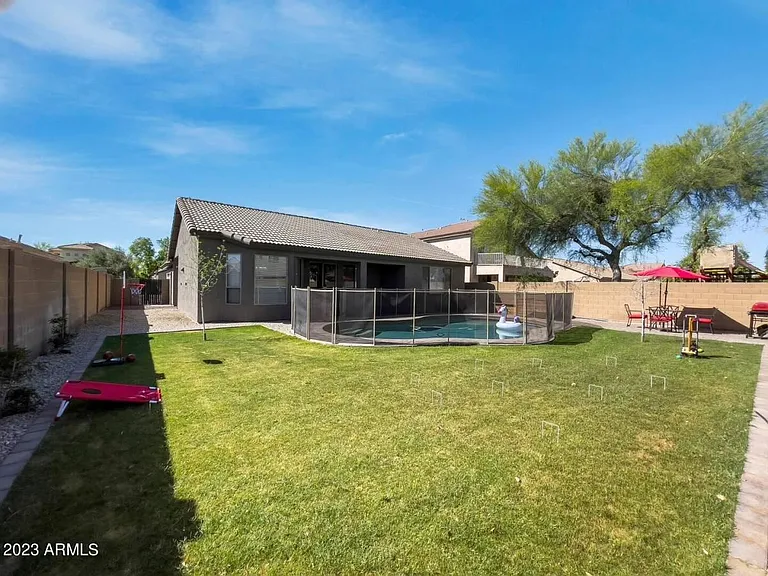1454 E Morelos St — Photo 20