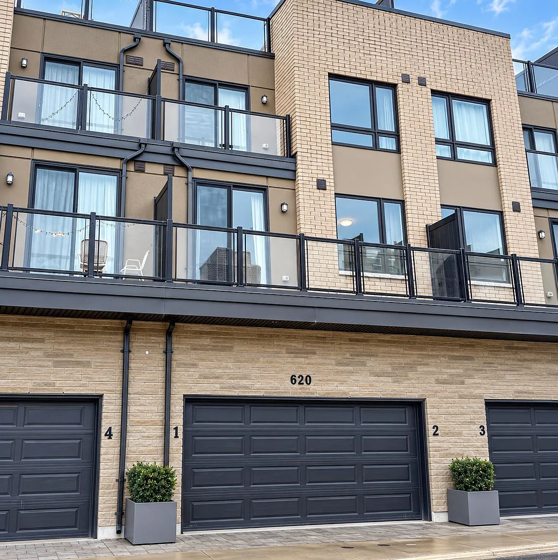 3 bed, $3,350 — Photo 2