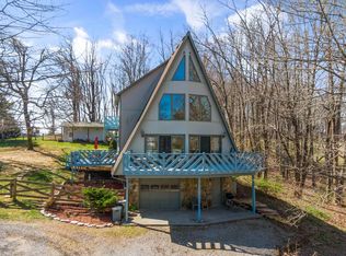 238 Fabric Ln, Rural Retreat, VA 24368