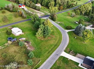 500-2 Lakeside Dr, Perrinton, MI 48871