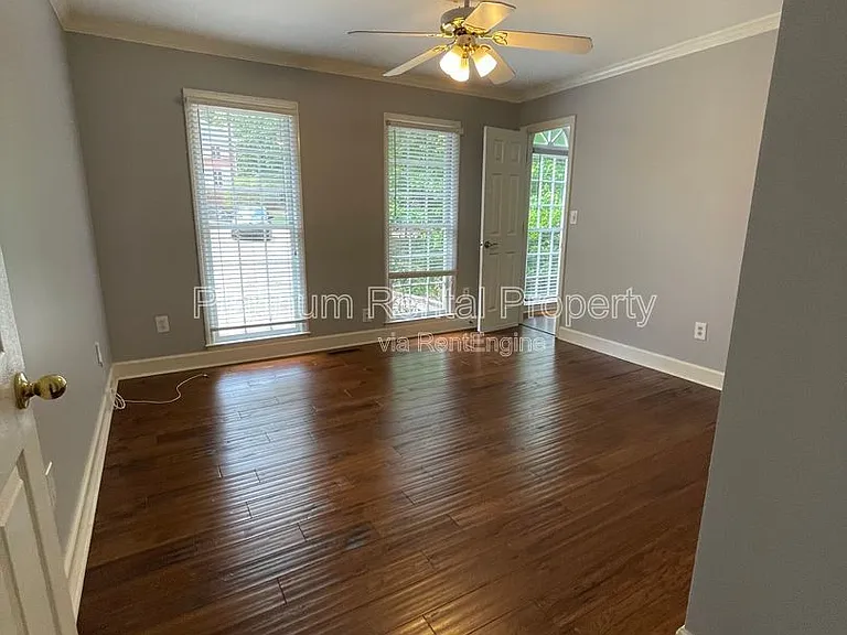 4204 N Mountain Rd NE — Photo 33