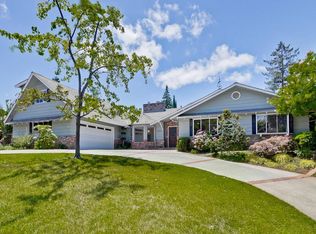 2060 Wooded Glen Dr, Los Altos, CA 94024