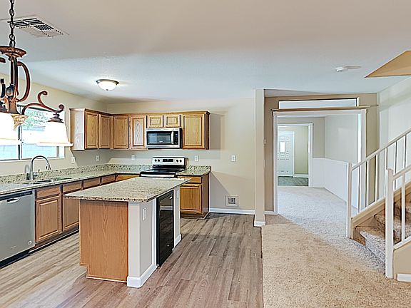 5th image of 2809 W Mineral Butte Dr