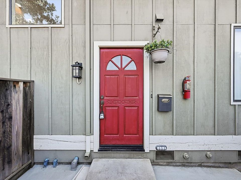 1st image of 264 W California Ave APT C