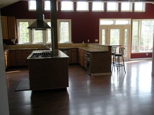 2nd image of 13716 Hiddenhollow Ln