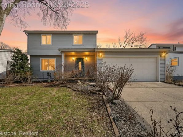 472 Westlawn St, Ypsilanti, MI 48197