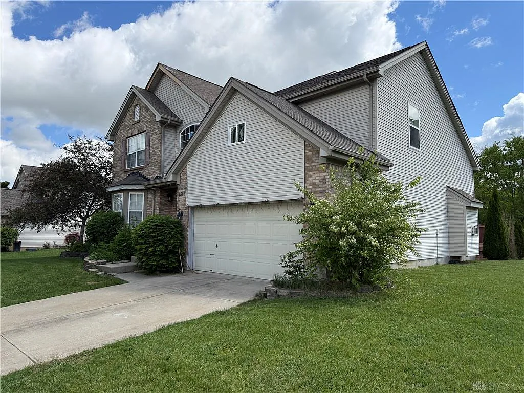 Building Photo - 2545 Hillsdale Dr