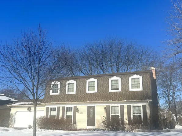 2790 Valley Forge Rd, Lisle, IL 60532