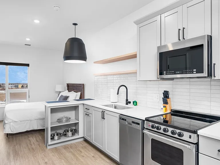 2. Franklin S.2 - Kitchen 2. Franklin S.2 - Kitchen