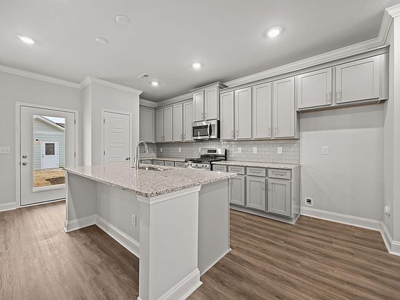 4th image of 718 Winton Way #545
