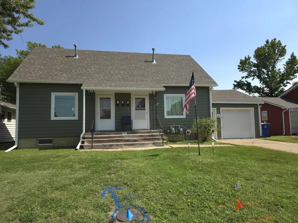 1407 N Olive St, Abilene, KS 67410