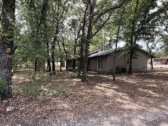 4th image of 131 Martins Landing Dr