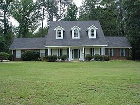 1st image of 116 Twin Oaks Ln