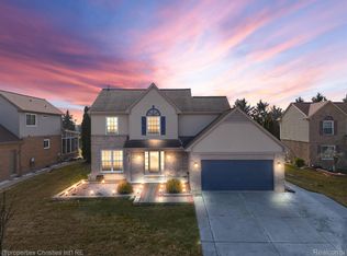 45663 Samantha Dr, Canton, MI
