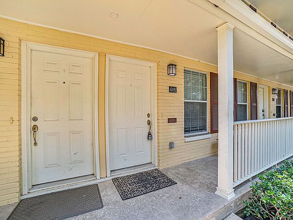 4th image of 4702 Bradford Dr APT B