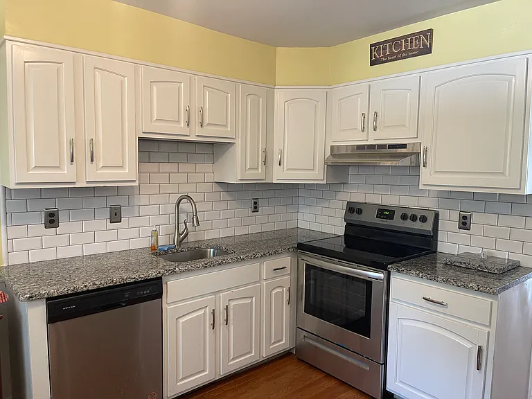 13 Cartier Ct — Photo 3