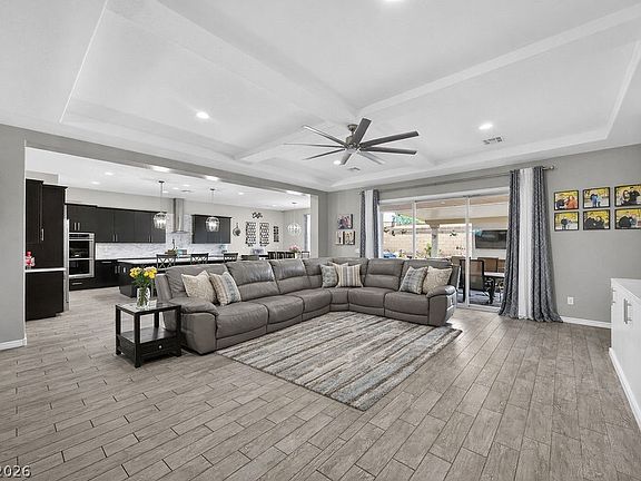 4th image of 9778 Mosaic Canyon Ct