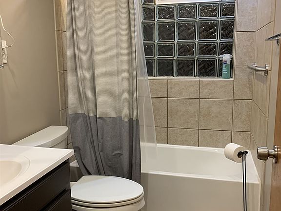Full 4 piece bath with tile tub surround